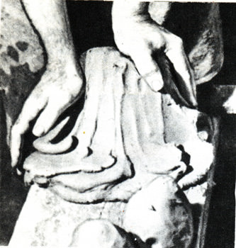 Глина-"хлеб" гончарного дела Глина-"хлеб" гончарного дела