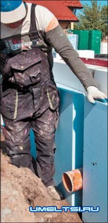 Трещина в стене и фундаменте