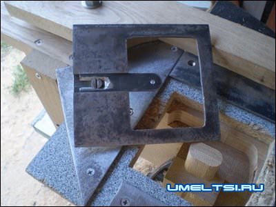 Приспособление для изготовления столярного шипа Приспособление для изготовления столярного шипа