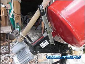 Приспособление к бетономешалке Приспособление к бетономешалке