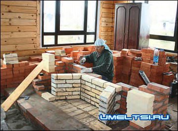 С 1-го по 6-й ряд кладка топки и обвязка контура камина. С 1-го по 6-й ряд кладка топки и обвязка контура камина.