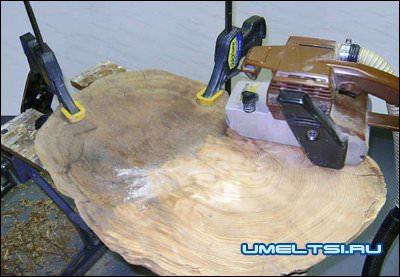 закрепили для удобства столешницу закрепили для удобства столешницу