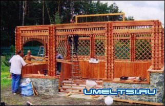 Беседка из дерева и камня Беседка из дерева и камня