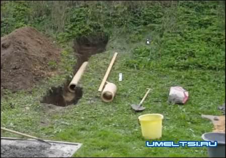 стоительство коптильни, закладка трубы дымохода стоительство коптильни, закладка трубы дымохода