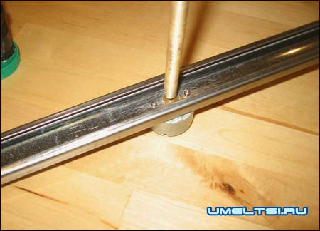 Аппарат для сладкой ваты-монтаж прута Аппарат для сладкой ваты-монтаж прута