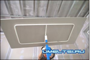 Прикручиваем шурупы