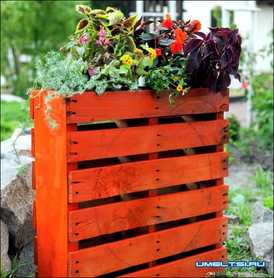 Цветочный ящик из поддонов Цветочный ящик из поддонов
