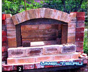 Печь барбекю из кирпича Печь барбекю из кирпича