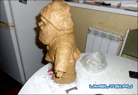 Гном из пластиковых бутылок своими руками Гном из пластиковых бутылок своими руками