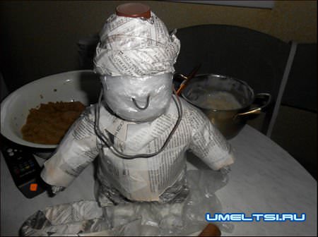 Гном из пластиковых бутылок своими руками Гном из пластиковых бутылок своими руками