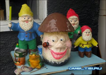 Гном из пластиковых бутылок своими руками Гном из пластиковых бутылок своими руками