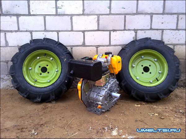 самодельный минитрактор-колеса и двигатель от Садко самодельный минитрактор-колеса и двигатель от Садко