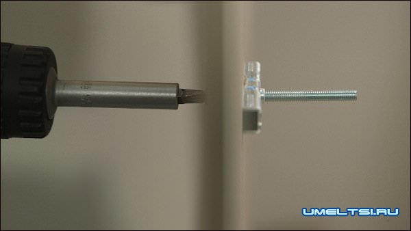 Как повесить картину, полку и телевизор на гипсокартон Как повесить картину, полку и телевизор на гипсокартон