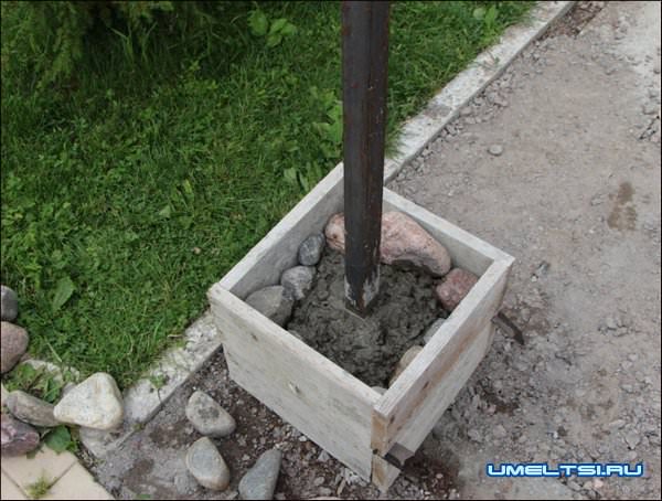 Столбы из камня Столбы из камня