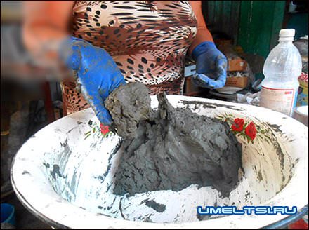 Уличный вазон-башмак Уличный вазон-башмак