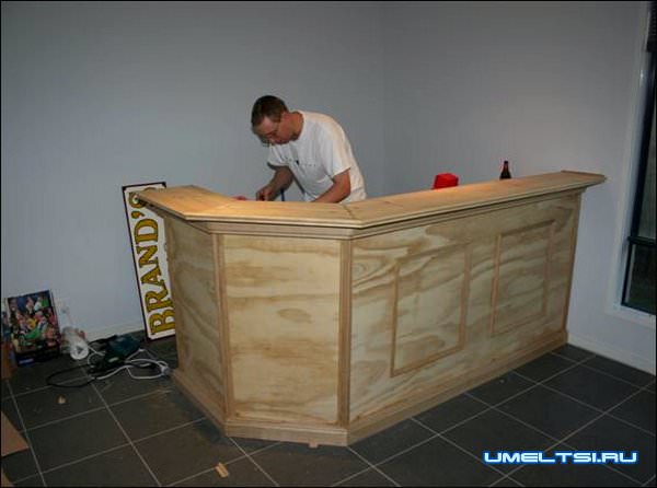 Барная стойка своими руками-обтяжка плинтусами Барная стойка своими руками-обтяжка плинтусами