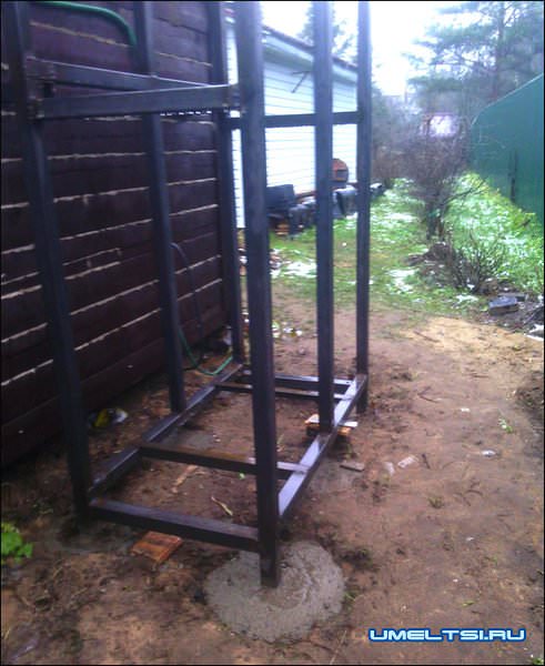 Установка водонапорной башни на даче Установка водонапорной башни на даче