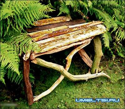 Садовая скамейка из веток