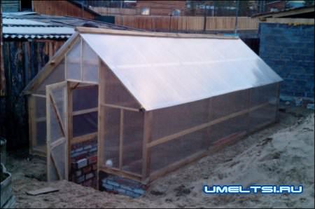 Как построить теплицу своими руками