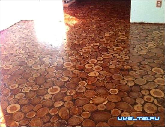 Пол из спилов дерева