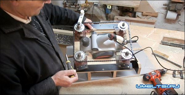 рейсмус из электрорубанка своими руками