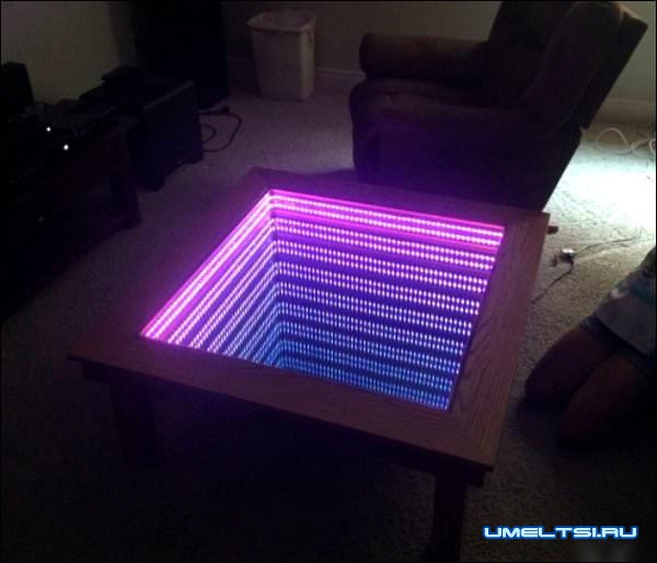 Журнальный столик с LED