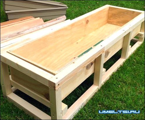 Водопад по стеклу