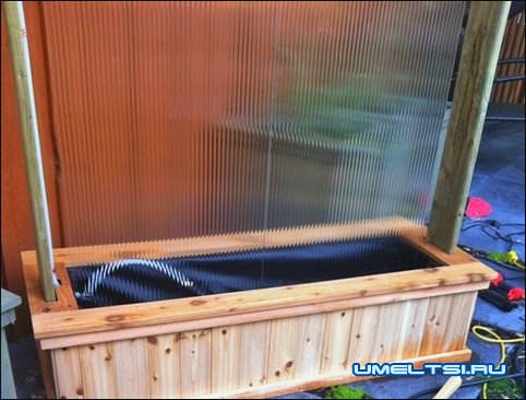 Водопад по стеклу