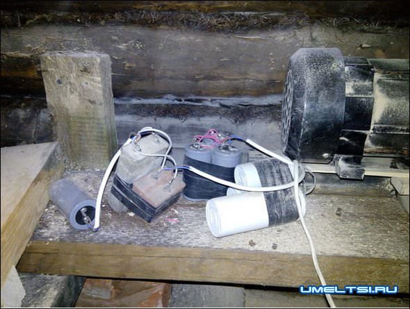 Ленточнопильный станок по дереву Ленточнопильный станок по дереву