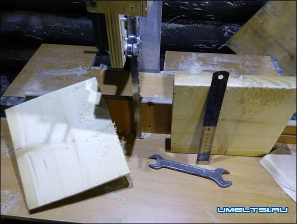 Ленточнопильный станок по дереву Ленточнопильный станок по дереву