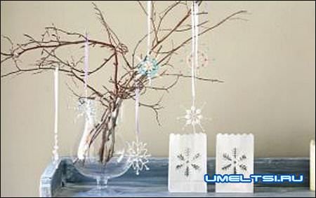 Снежинки из бисера и бусин Снежинки из бисера и бусин