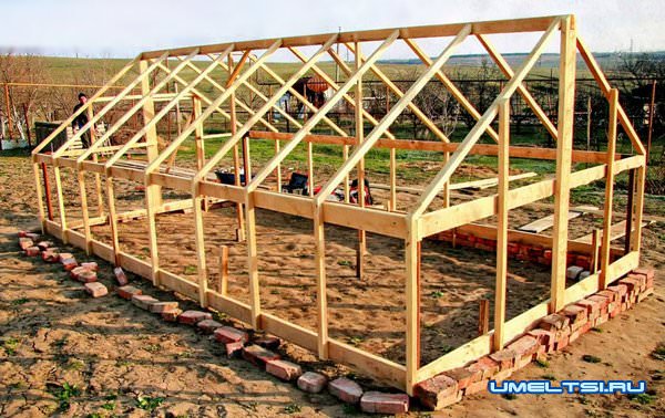 Изготовление деревянной теплицы своими руками Изготовление деревянной теплицы своими руками