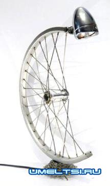 оригинальный светильник из дерева