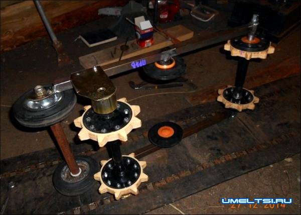 собираем гусеницы собираем гусеницы