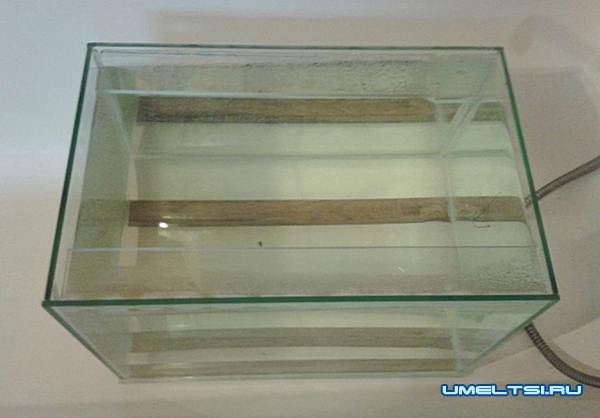 Аквариум своими руками. Приспособление для клейки: Аквариум своими руками. Приспособление для клейки: