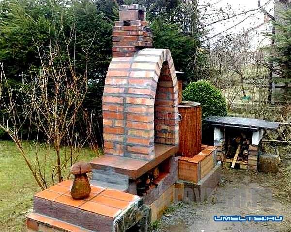 Кирпичная барбекю–коптильня своими руками Кирпичная барбекю–коптильня своими руками
