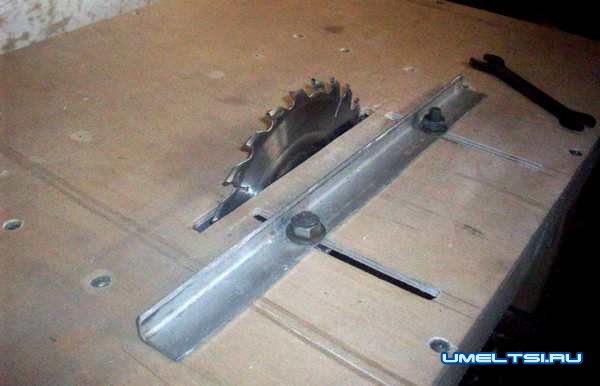 Циркулярка из дисковой пилы Циркулярка из дисковой пилы