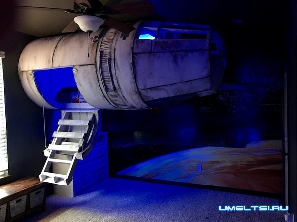 Кровать в виде космического корабля-фото Кровать в виде космического корабля-фото