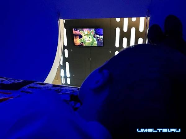 Кровать в виде космического корабля-фото Кровать в виде космического корабля-фото