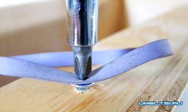 Как выкрутить сорванный винт или шуруп Как выкрутить сорванный винт или шуруп