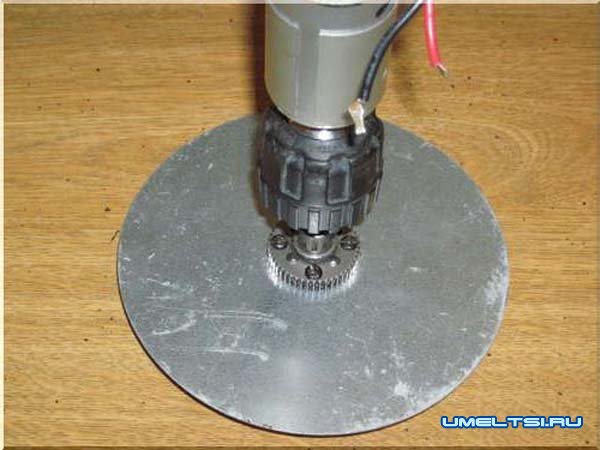 Ветрогенератор из шуруповерта - фото Ветрогенератор из шуруповерта - фото