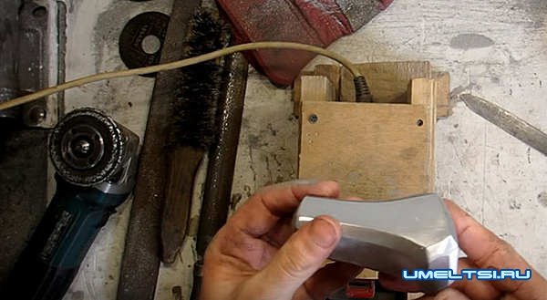 набалдашник на ручку КПП из алюминия набалдашник на ручку КПП из алюминия