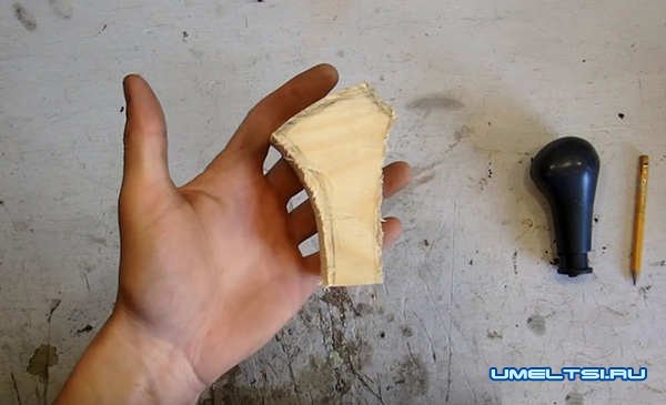 набалдашник на ручку КПП из алюминия набалдашник на ручку КПП из алюминия