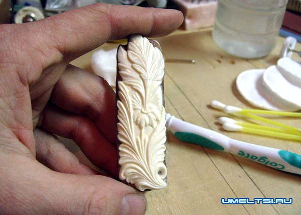 флеш-карта из дерева и кости флеш-карта из дерева и кости