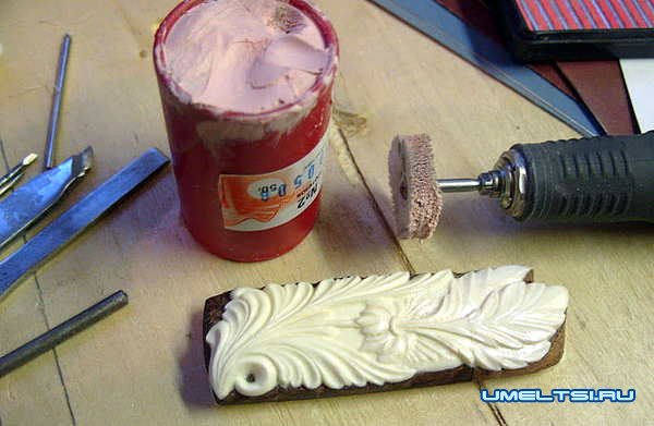 флеш-карта из дерева и кости флеш-карта из дерева и кости