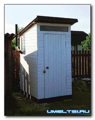 Строительство туалетного домика под торфяной биотуалет