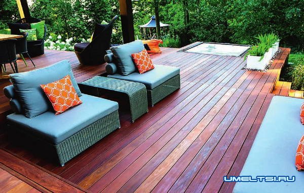 Строительство террасы в загородном доме