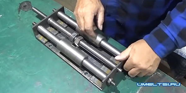 Координатный стол для сверлильного станка Координатный стол для сверлильного станка