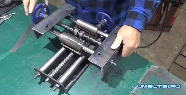 Координатный стол для сверлильного станка Координатный стол для сверлильного станка