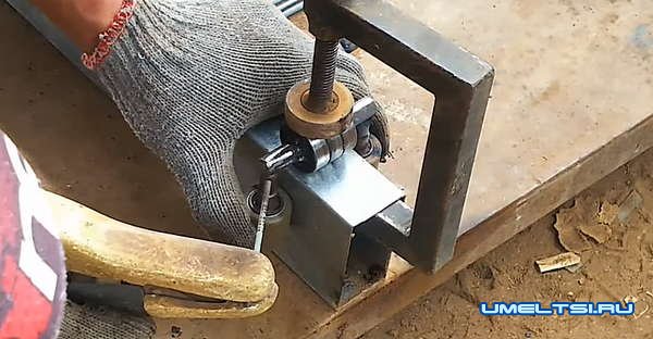 Приспособление для ровной резки металла